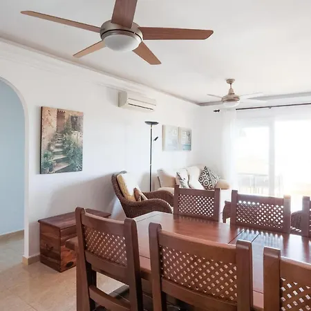 Apartment 2 Bedroom Lovely In